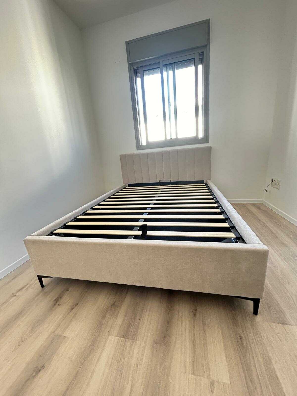 מיטה זוגית/נוער עם ארגז מצעים דגם: רפאל פסים – תמונה 10